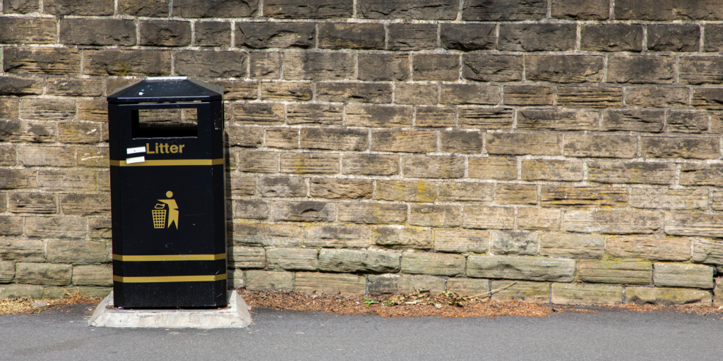 litter lottery - reward people for picking up rubbish